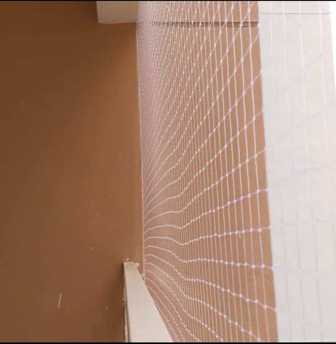 Real window safety net installation